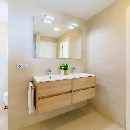 فيلة Mirador Del Mar أذيخي